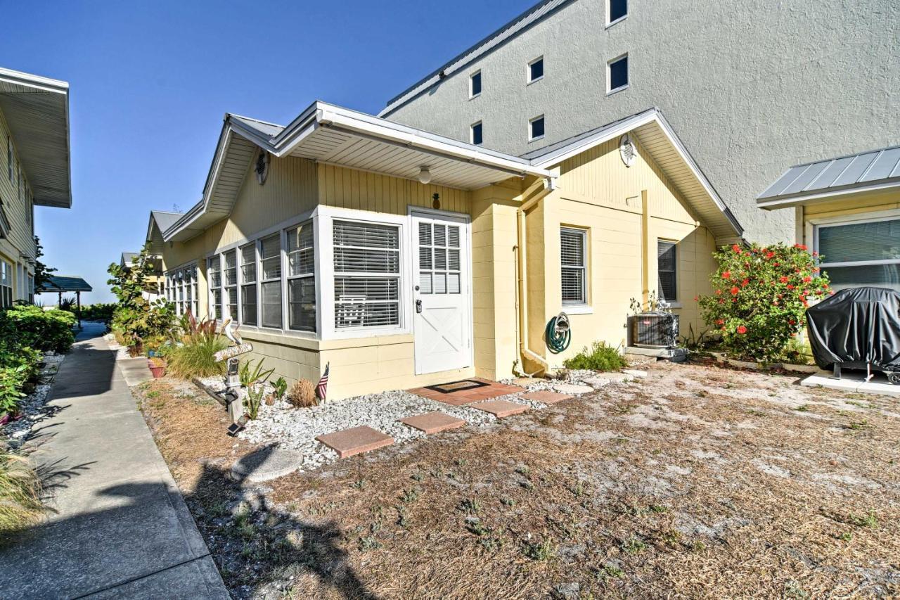 Indian Shores Cottage With Cabana - Steps To Beach! Clearwater Beach Exterior photo