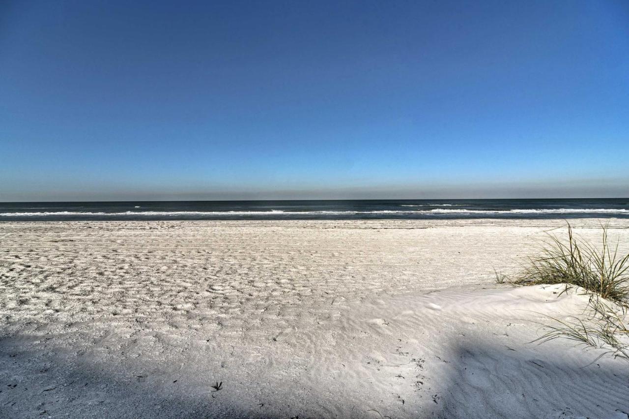 Indian Shores Cottage With Cabana - Steps To Beach! Clearwater Beach Exterior photo