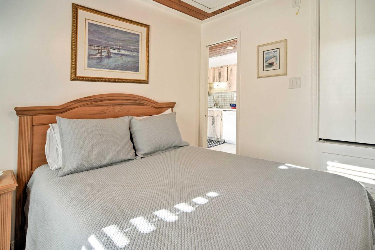 Indian Shores Cottage With Cabana - Steps To Beach! Clearwater Beach Exterior photo