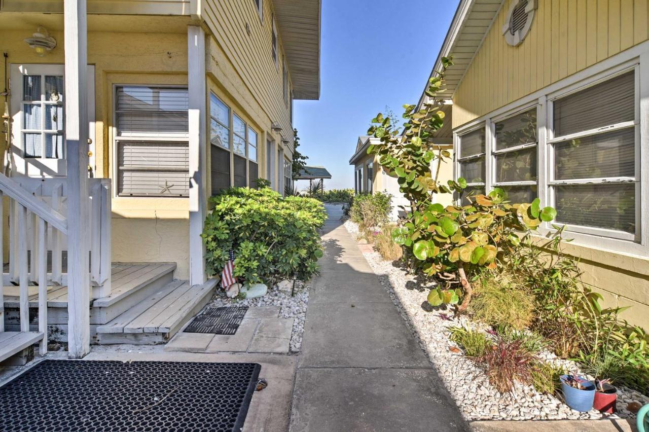 Indian Shores Cottage With Cabana - Steps To Beach! Clearwater Beach Exterior photo